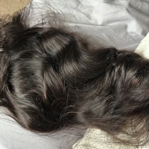 Brazilian Bodywave Lace Front Wig - 13x4, 150% density, 18inch. använd fåtal gånger men fortfarande i super bra skick.