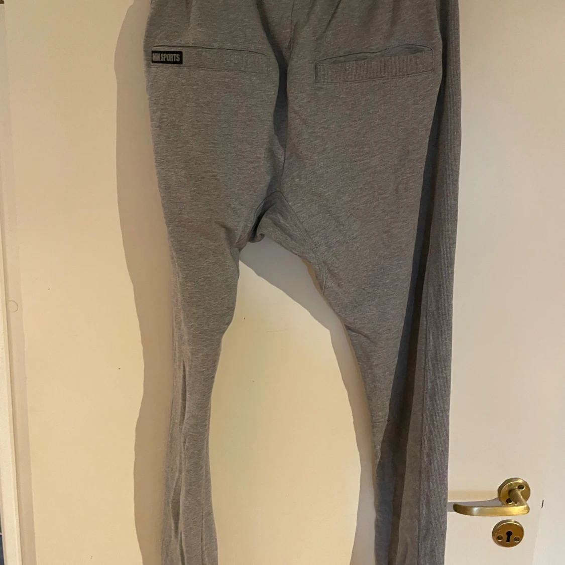 Grå mjukisbyxor från MM Sports - 1