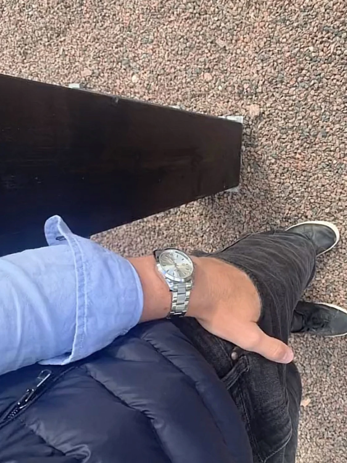 Silverfärgad klocka x Doventi  - 4