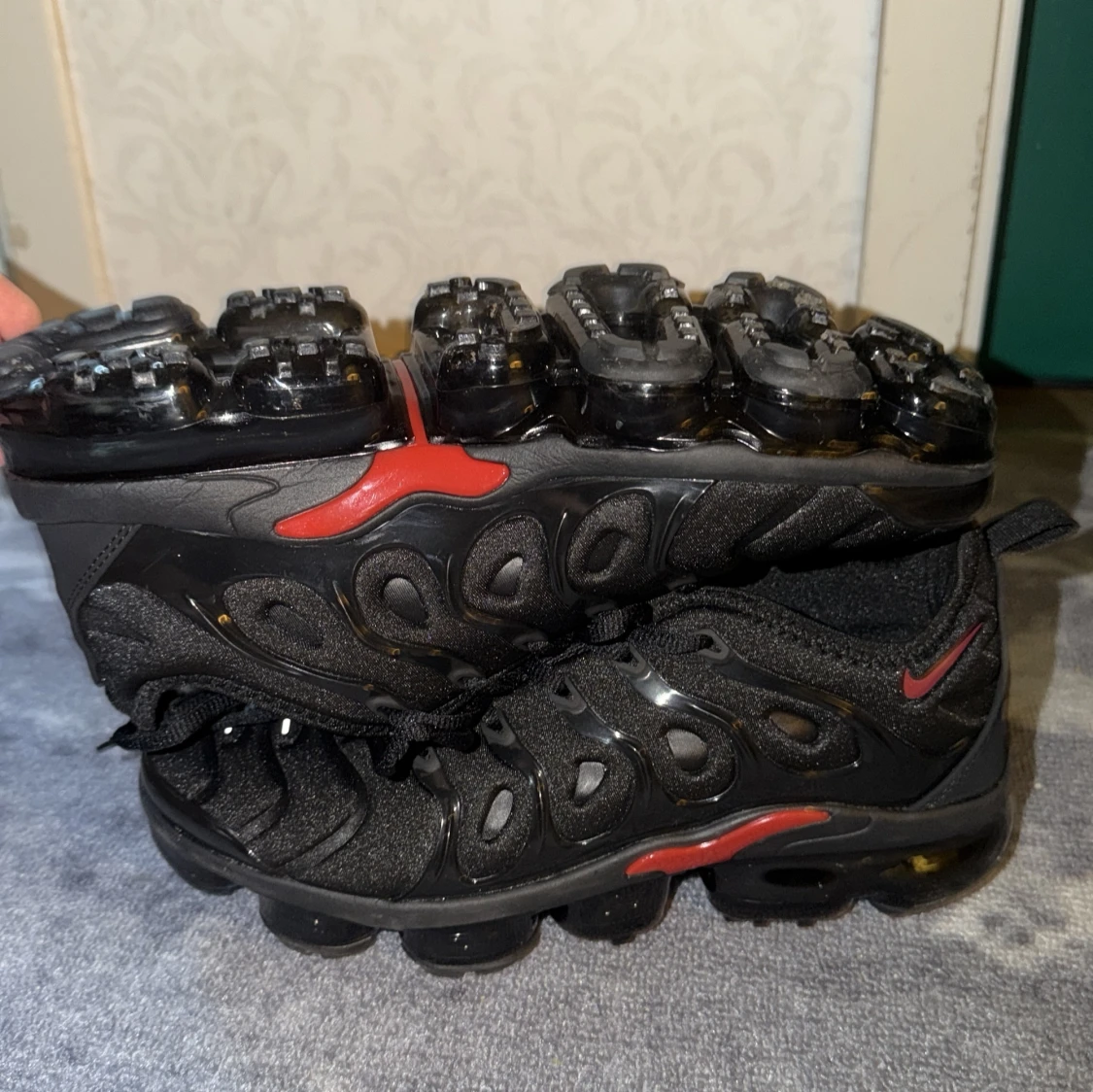 Nike Air Vapormax Plus Svarta/Röda - 2