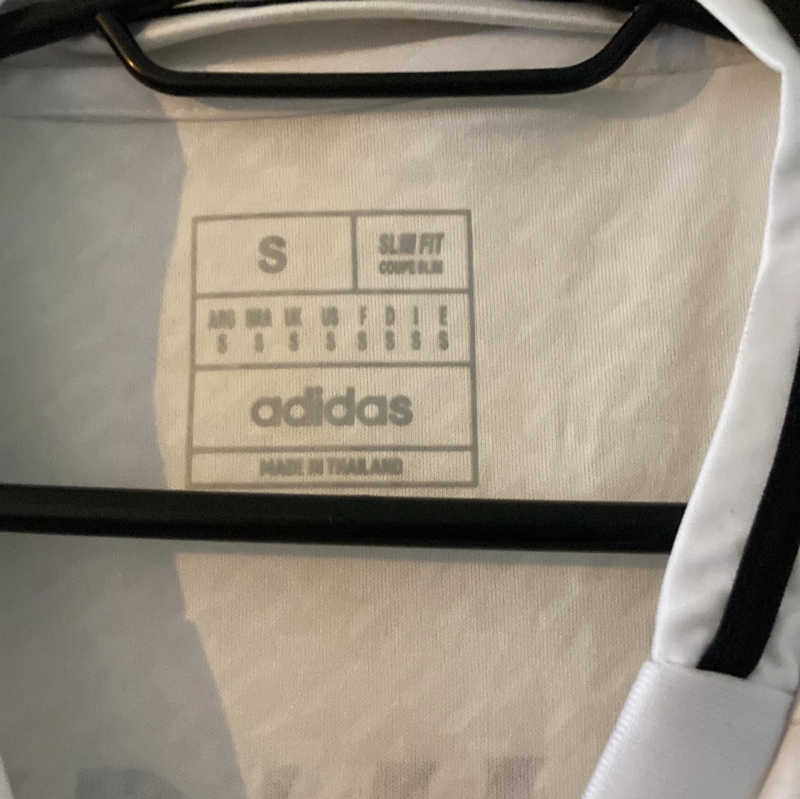 Real Madrid hemma tröja 24/25 - 2