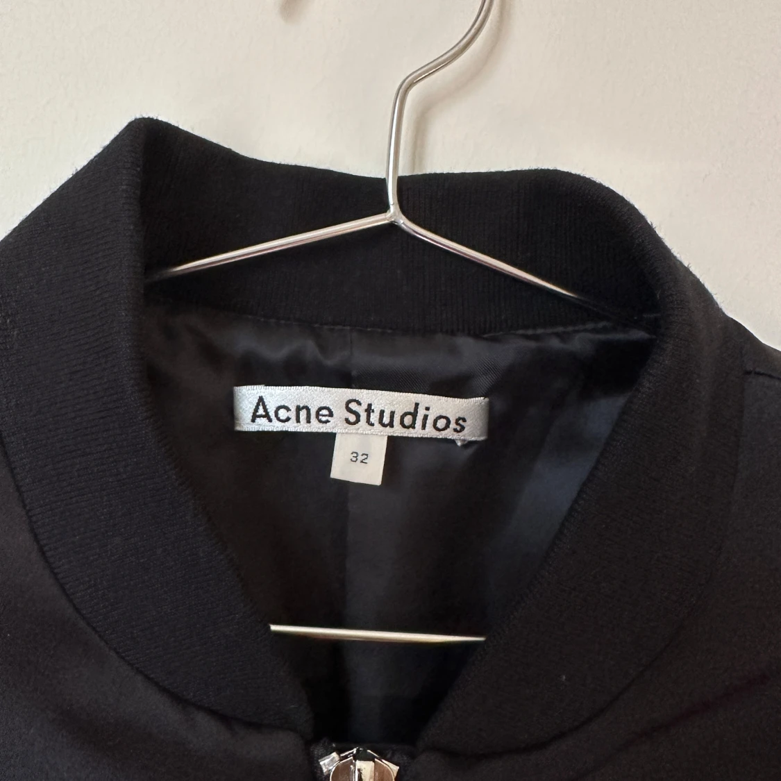 Svart bomberjacka från Acne Studios - 1