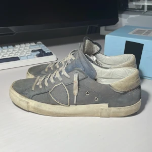 Philippe Model  - Säljer mina philippe models då det har blivit för små.