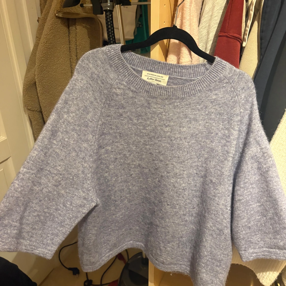 Ljuslila stickad tröja & Other Stories - 1