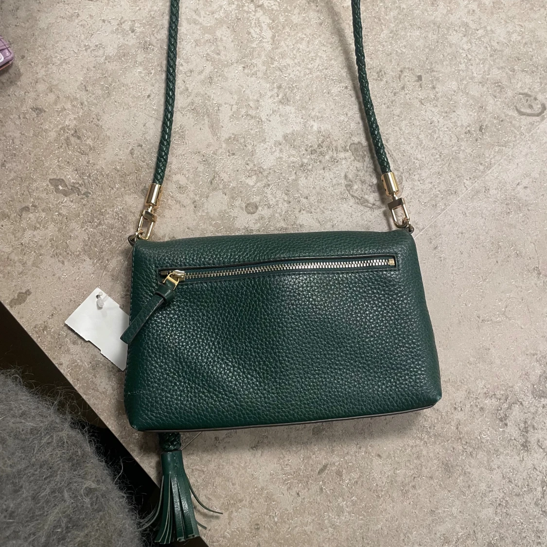 Grön axelväska från Tory Burch i skinn - 3