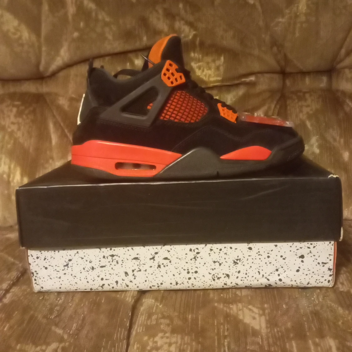 Nike Air Jordan 4 Svart/Röd