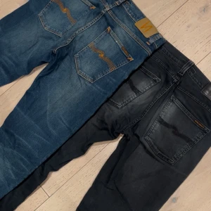 Nudie jeans  - 30+ nudie jeans finns tillgängligt | massa storlekar samt färger 
