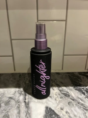 Urban Decay All Nighter Face Mist - Urban Decay All Nighter face mist 