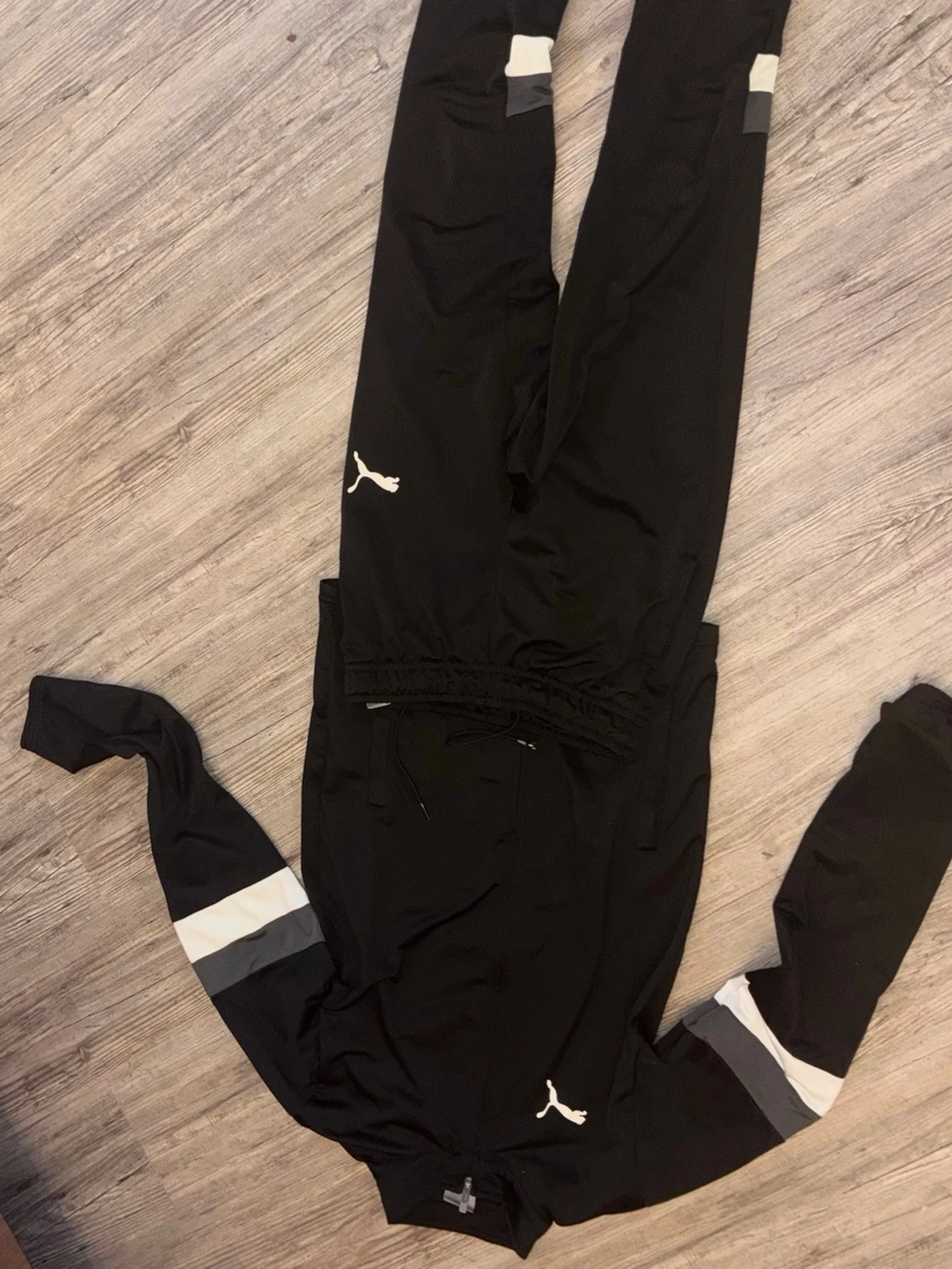 Svarta mjukisbyxor från Puma - 2