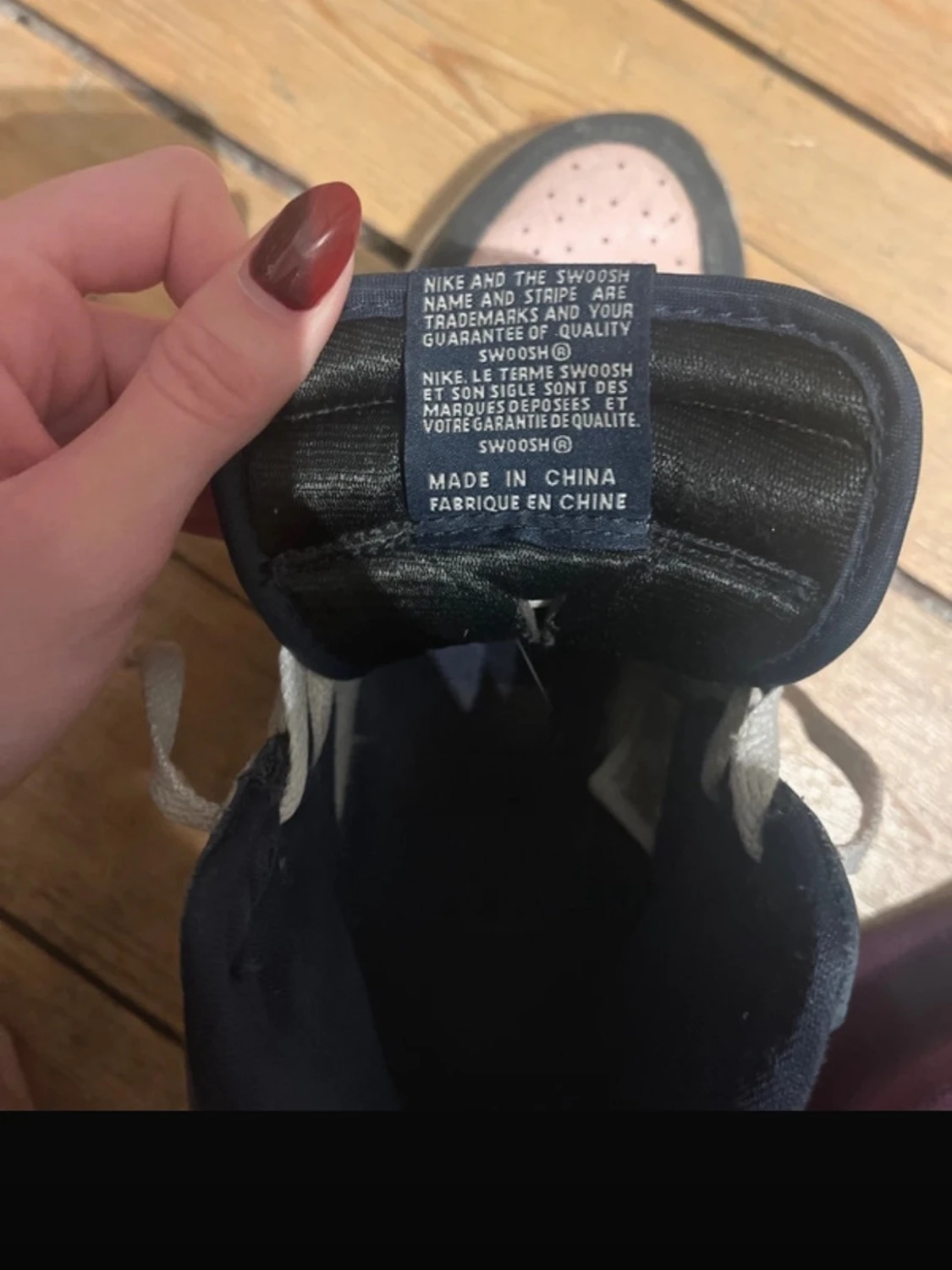 Nike Jordan 1 High i rosa och marinblå - 4