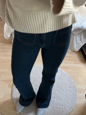 Jeans  - Bootcut jeans från BikBok, näst intill helt oanvända