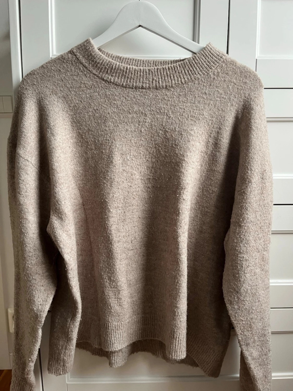 Mörkare Beige stickad tröja från H&M