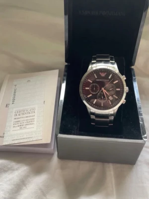 Emporio Armani klocka - En liten schysstare Armani klocka som är perfekt till vardags