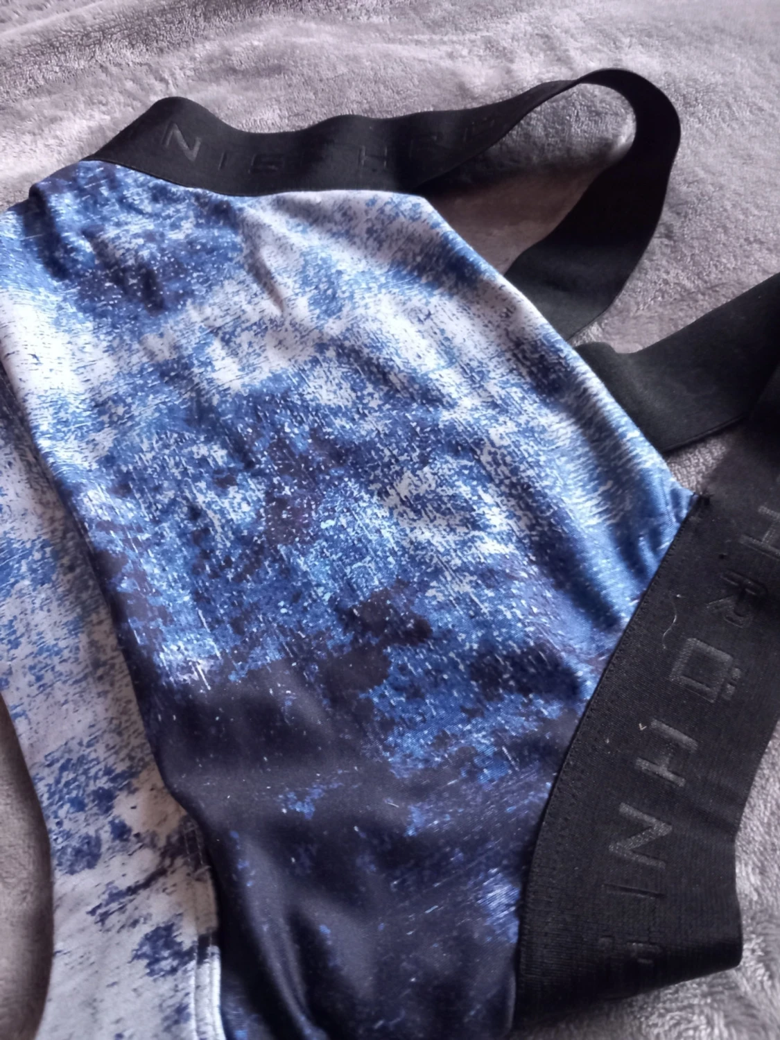 En blå och svart sport-bh från Röhnich - 1