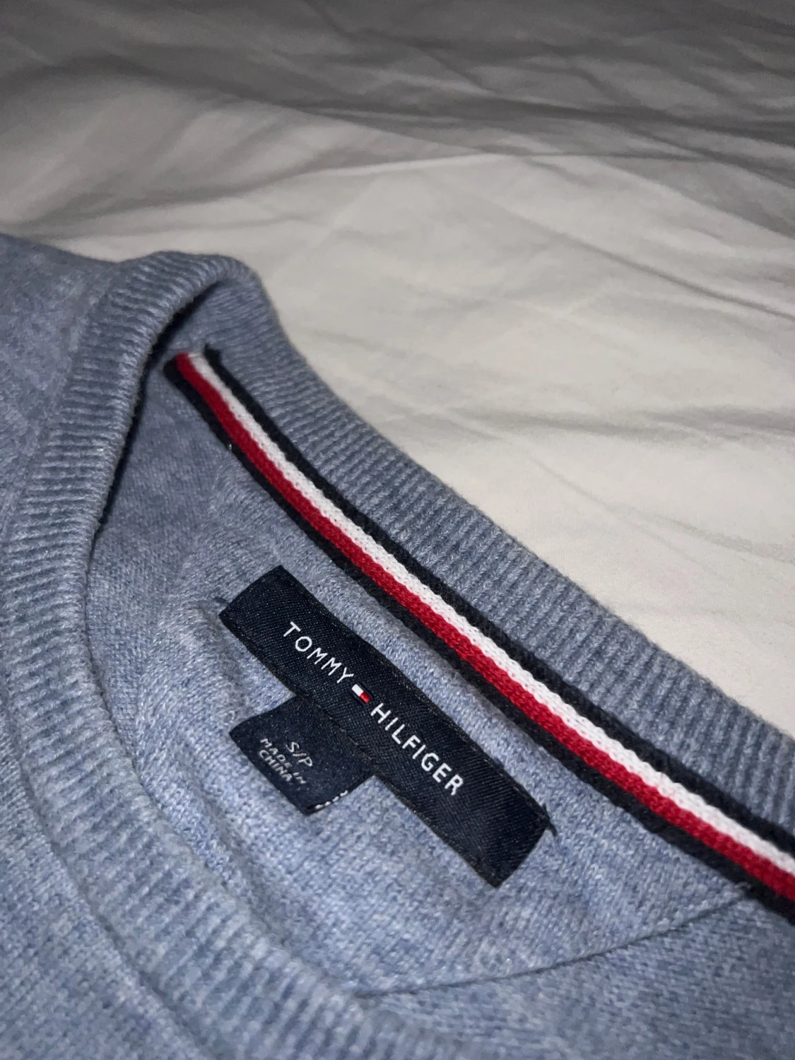 Grå stickad tröja Tommy Hilfiger - 1
