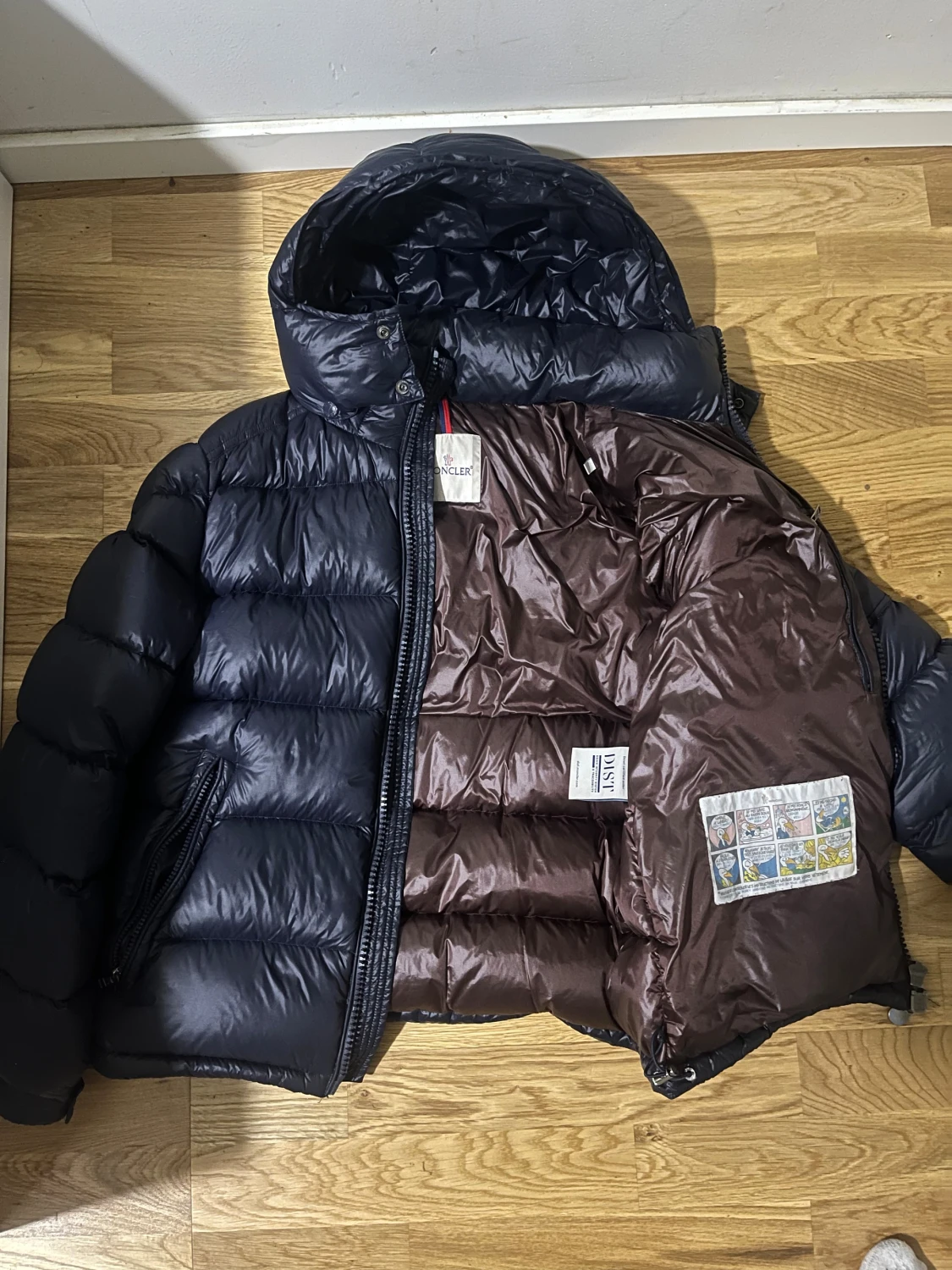 Mörkblå Moncler dunjacka med huva - 1