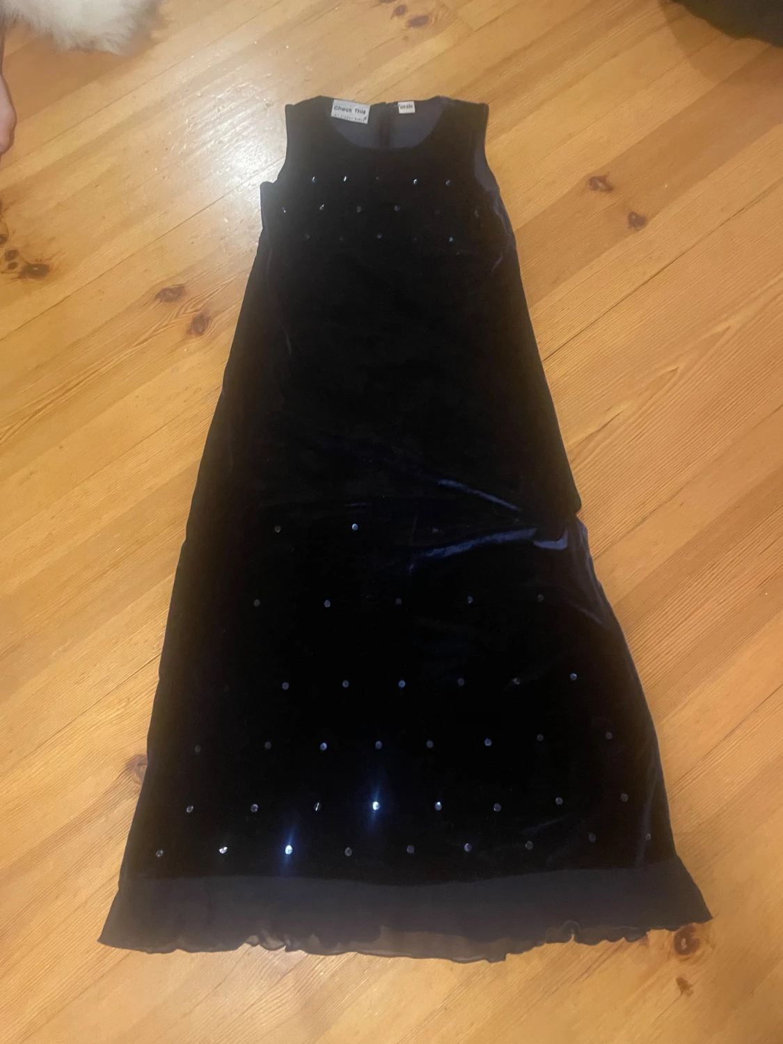 Mörkblå glittrig klänning Rock This