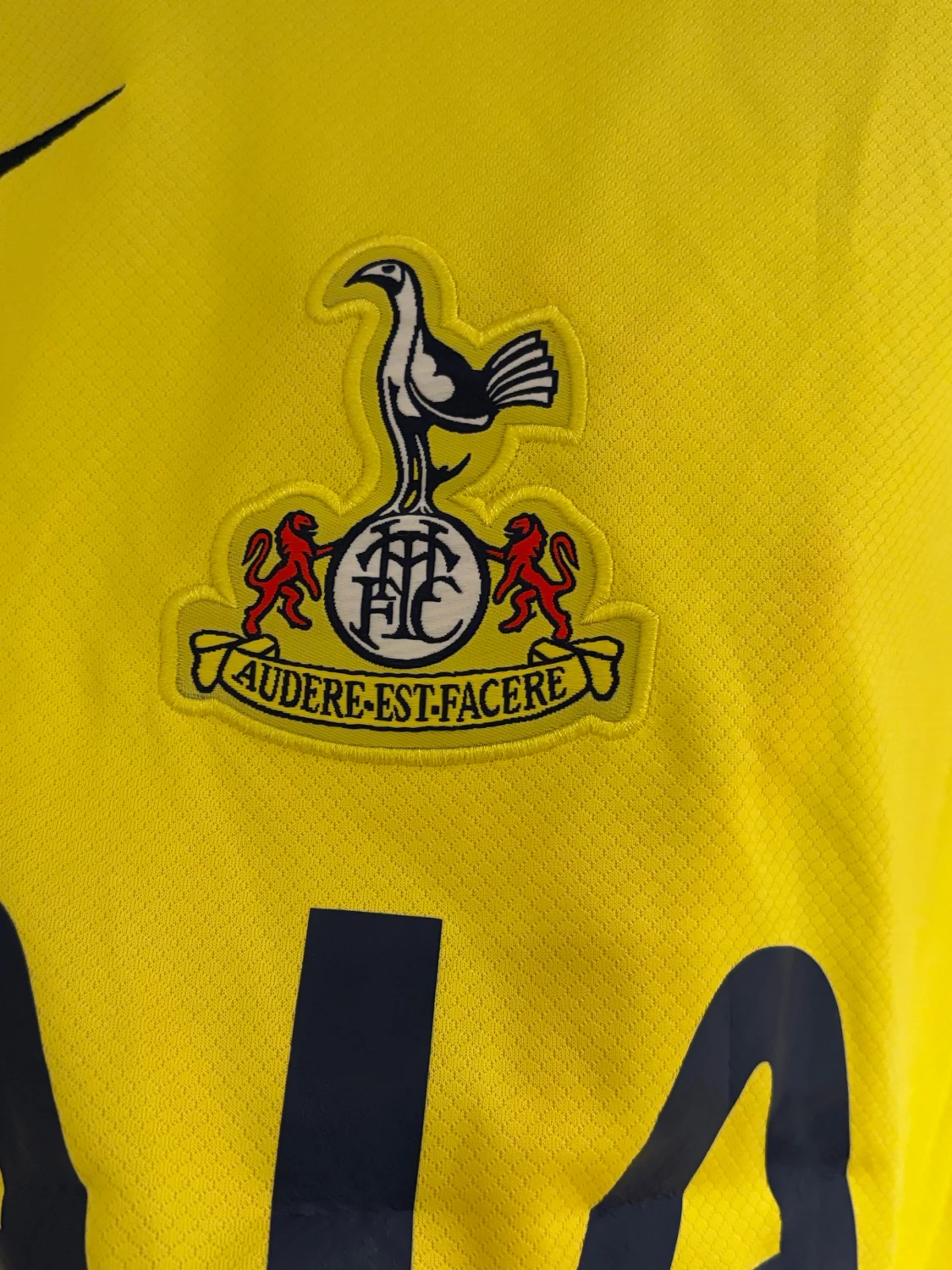 Tottenham tredjeställ 25/26 Xavi #7 - 2