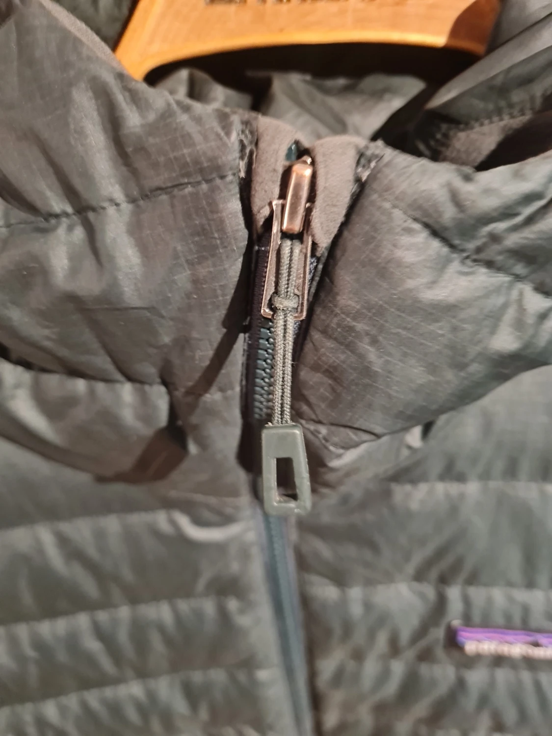 Patagonia Men's Down Sweater hoody - 5