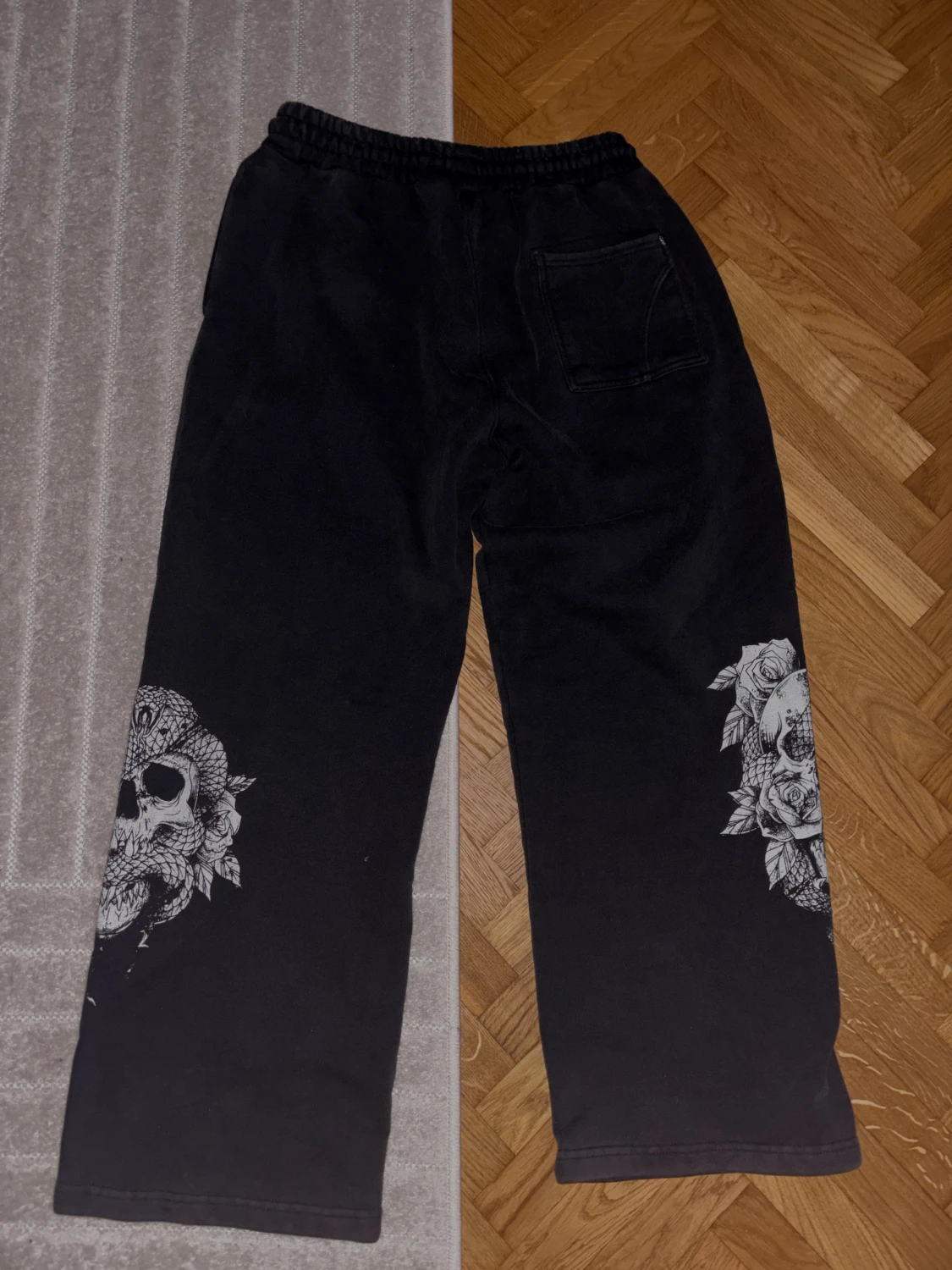 Svarta mjukisbyxor YoungLA med dödskalle - 1