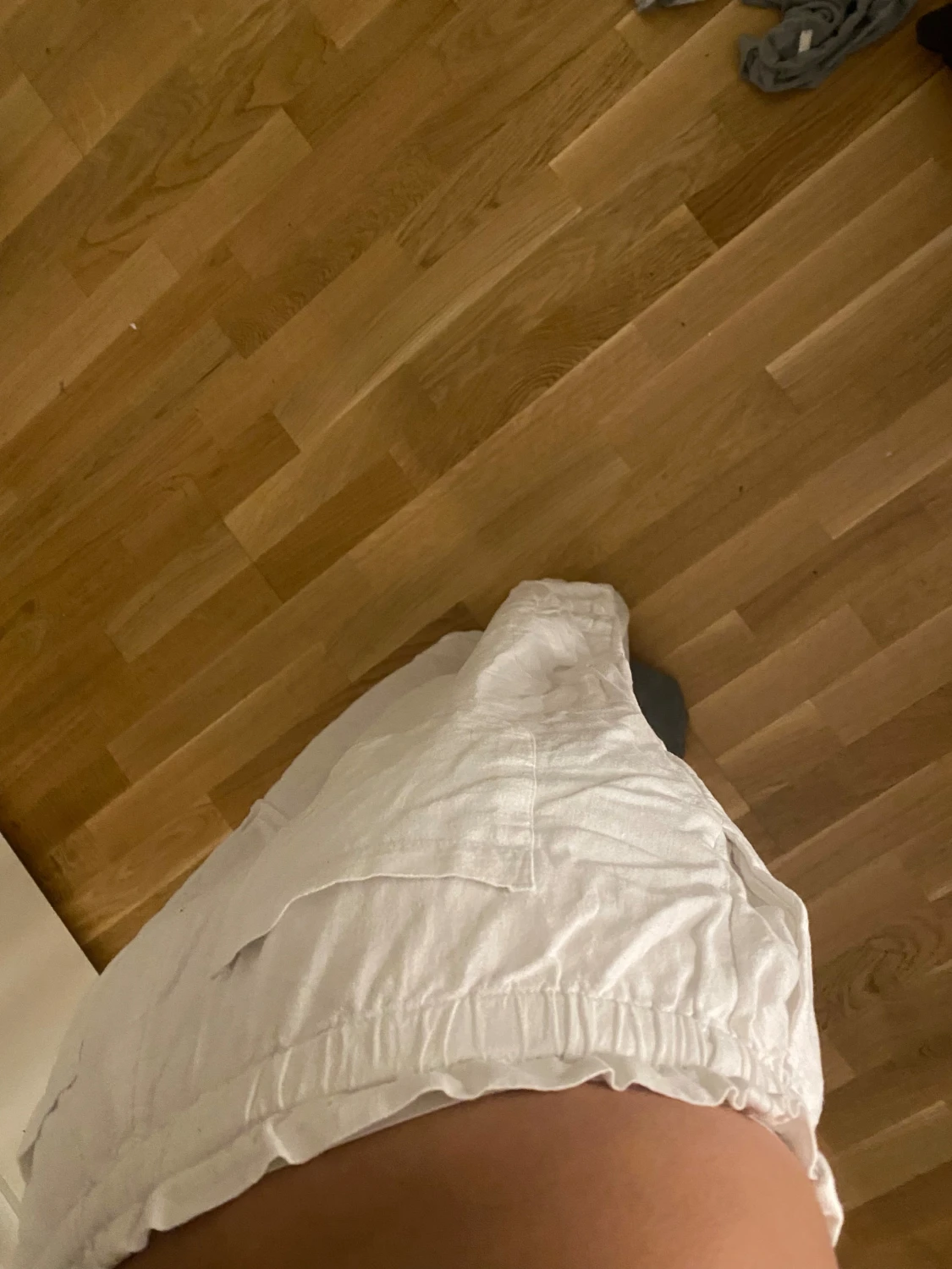 Vita loose shorts med snörning - 1