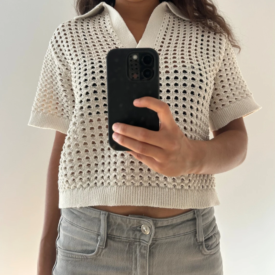 Vit stickad polotopp med krage - 2