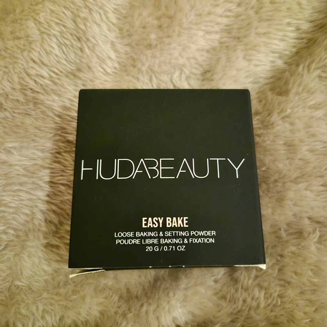 Huda Beauty Easy Bake Cherry Blossom Cake - 1
