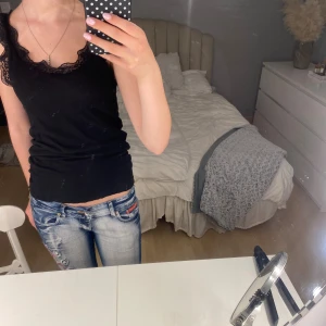 Vintage spets top - Skit snygg spets topp som inte kommer till användning!!💘💘