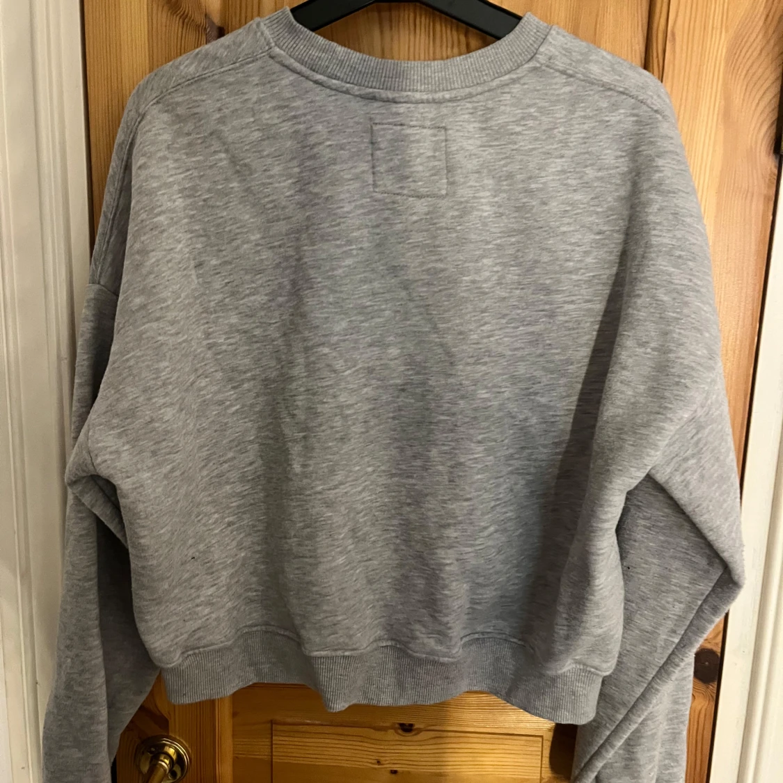 Grå oversized sweatshirt - 1