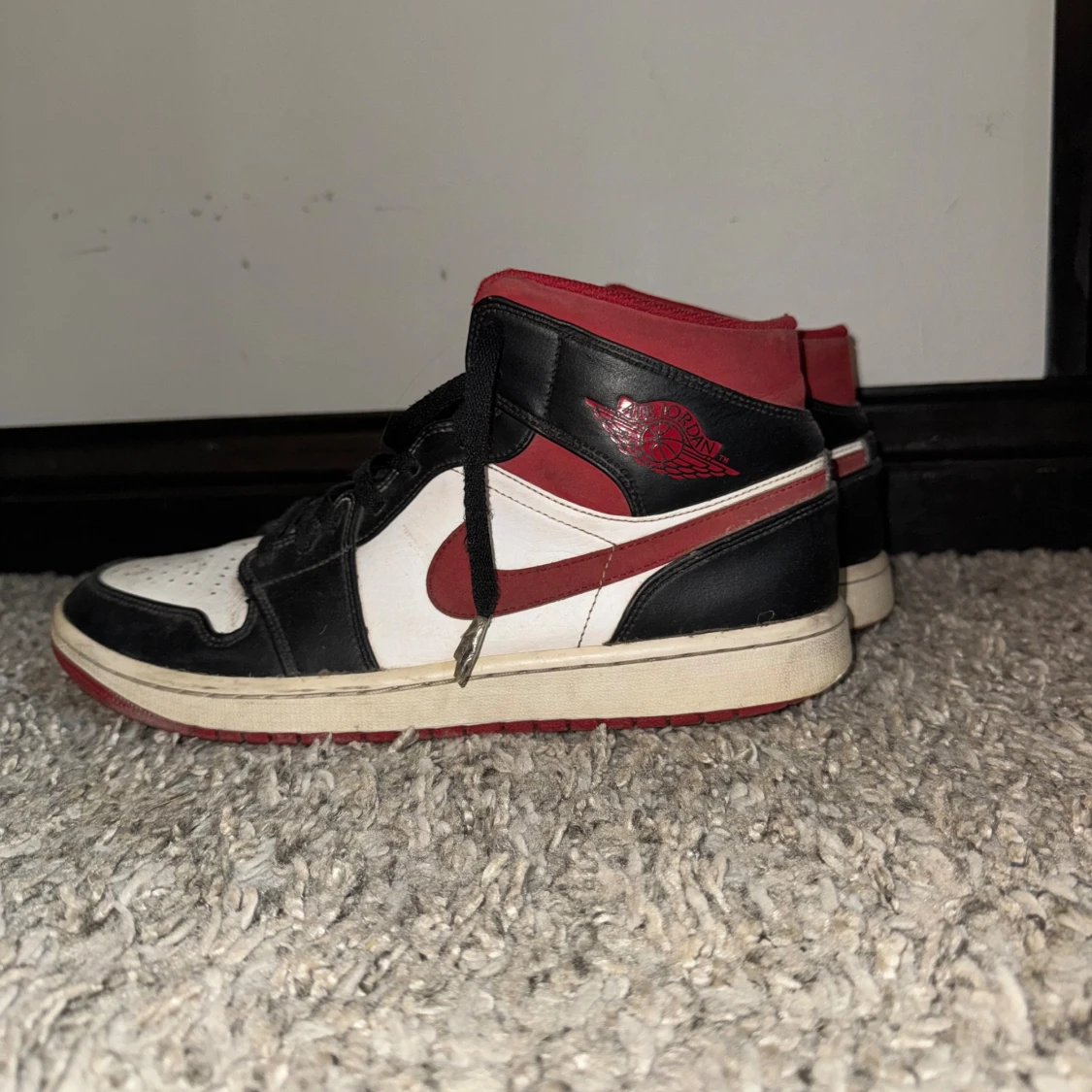 Jordan 1 Mid