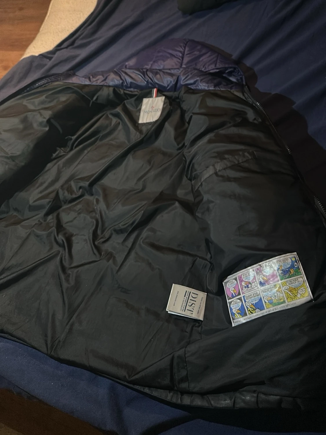 Mörkblå dunjacka från Moncler - 1