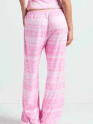 Skims pyjamas - Säljer min helt oanvända skims pyjamas med prislappen kvar i storlek xs, jätte mjuk och fin