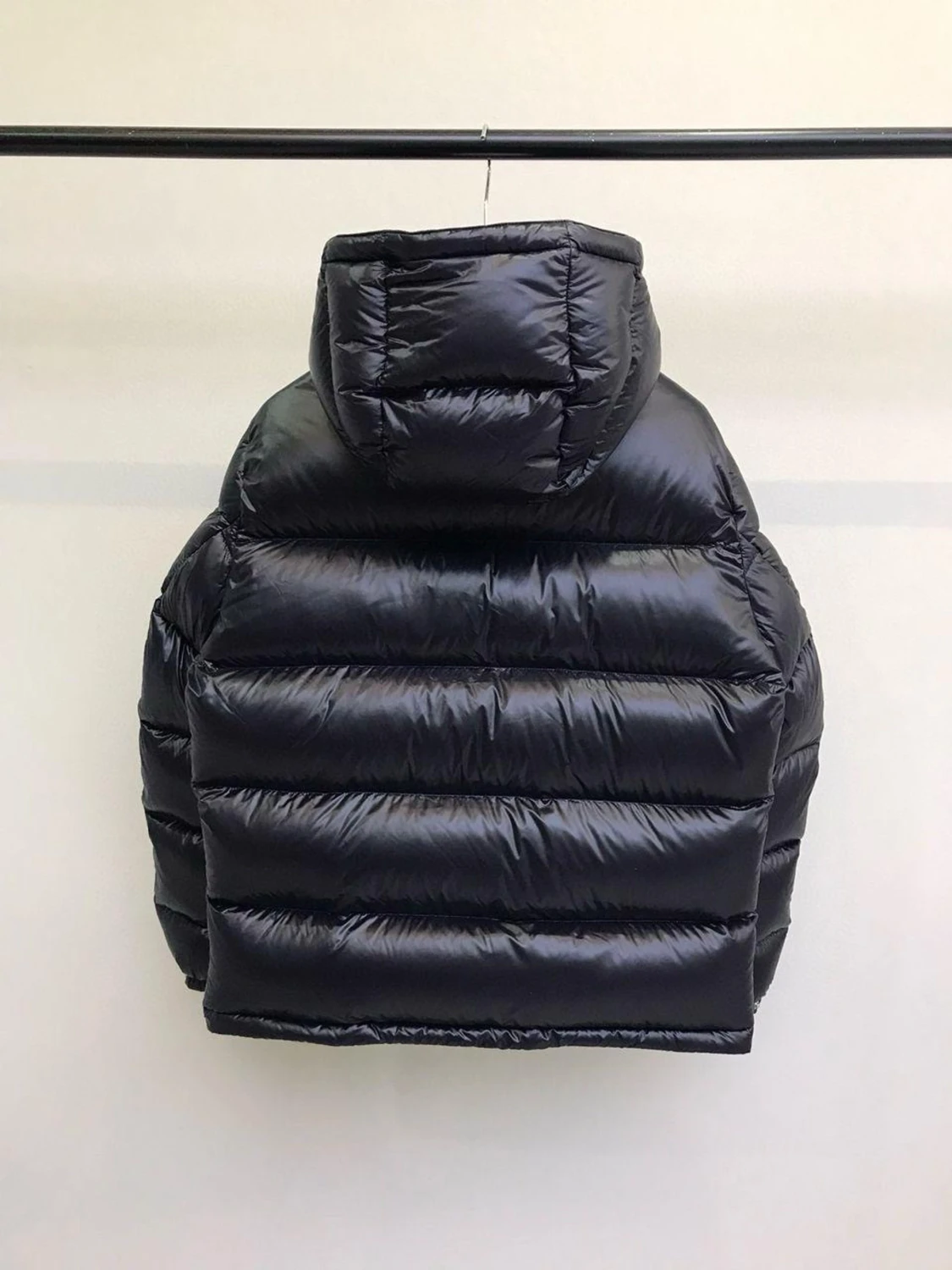 Svart pufferjacka från Prada - 1