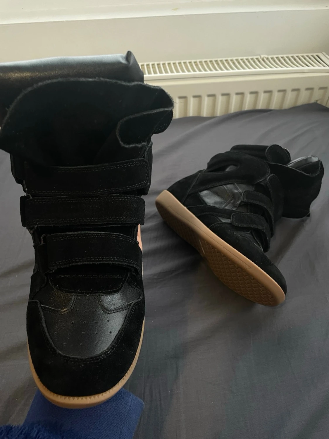 Isabel Marant Svarta high top sneakers - 1