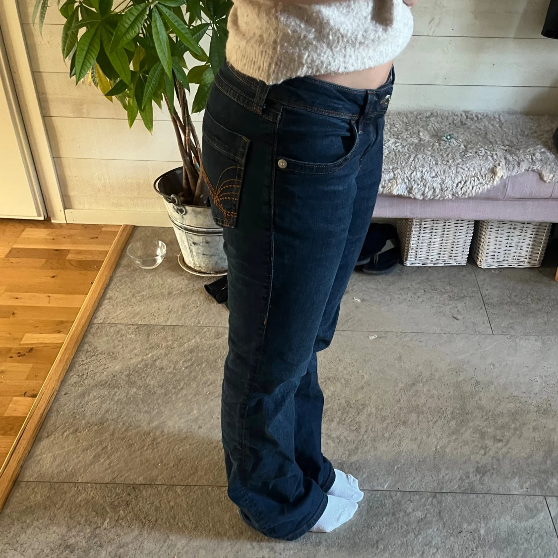 mörkblå lågmidjade jeans - 1