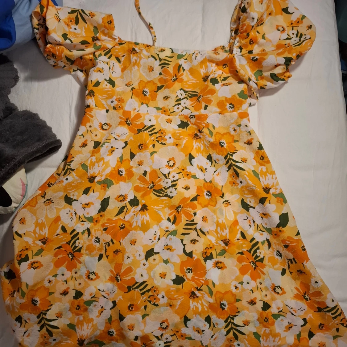 Blommig orange sommar klänning  - 1