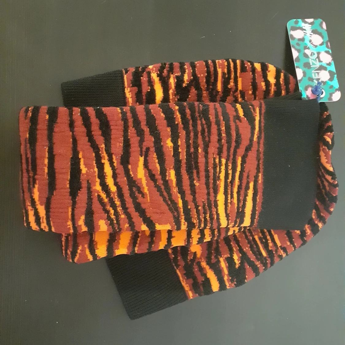 Kenzo mössa med tigerinspirerat mönster - 2