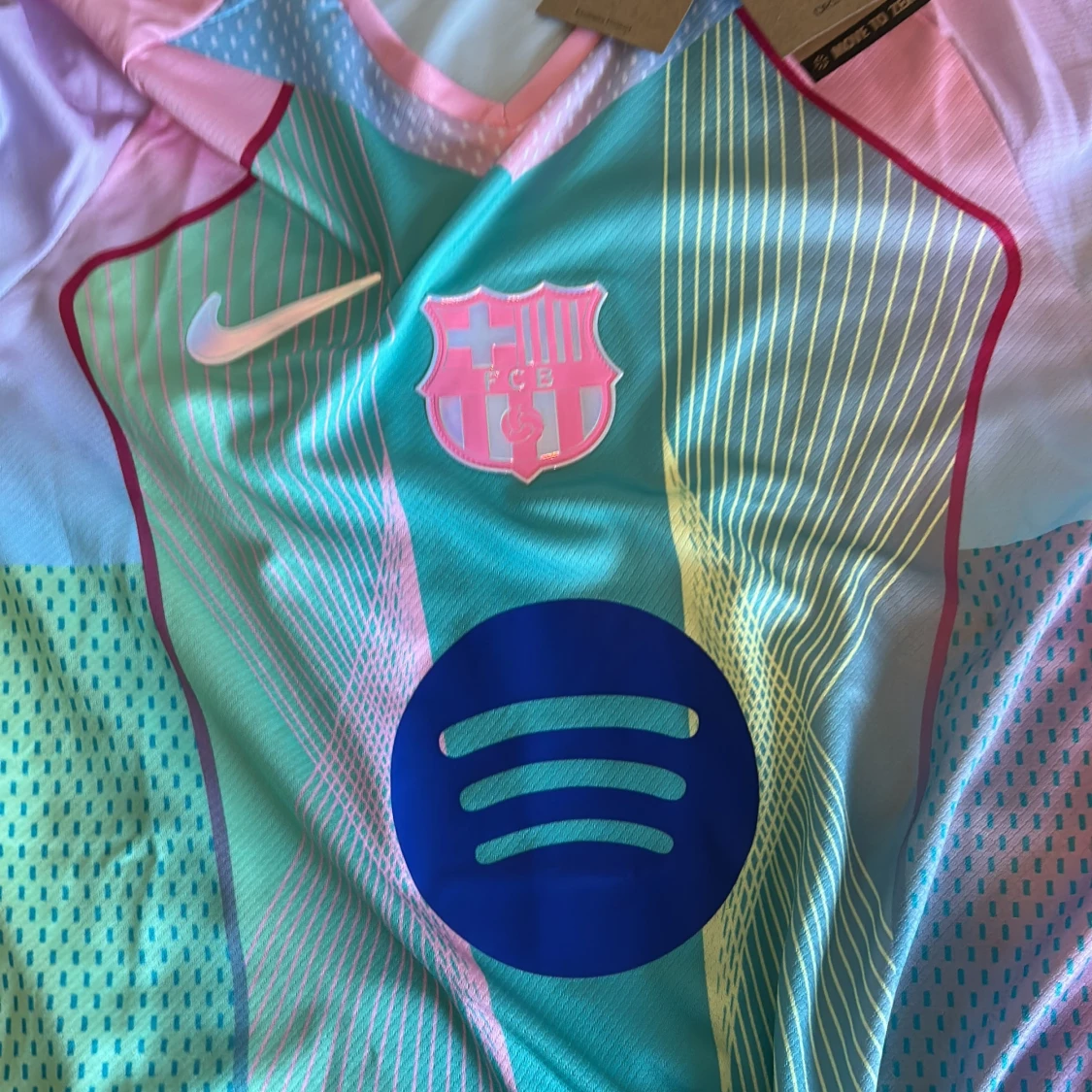 FC Barcelona x Nike färgglad fotbollströja - 4