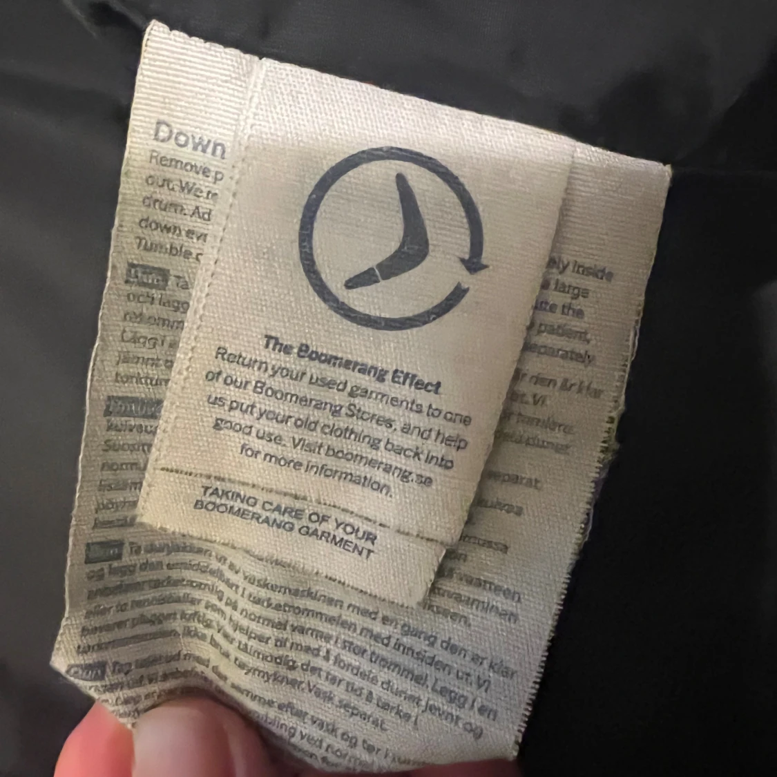 Svart dunjacka med huva från Boomerang - 3