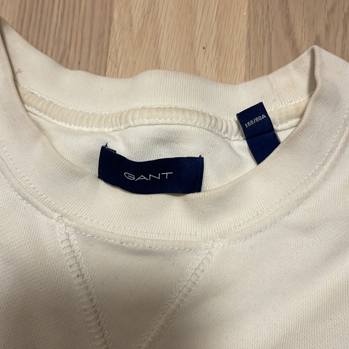 Vit sweatshirt från GANT - 2