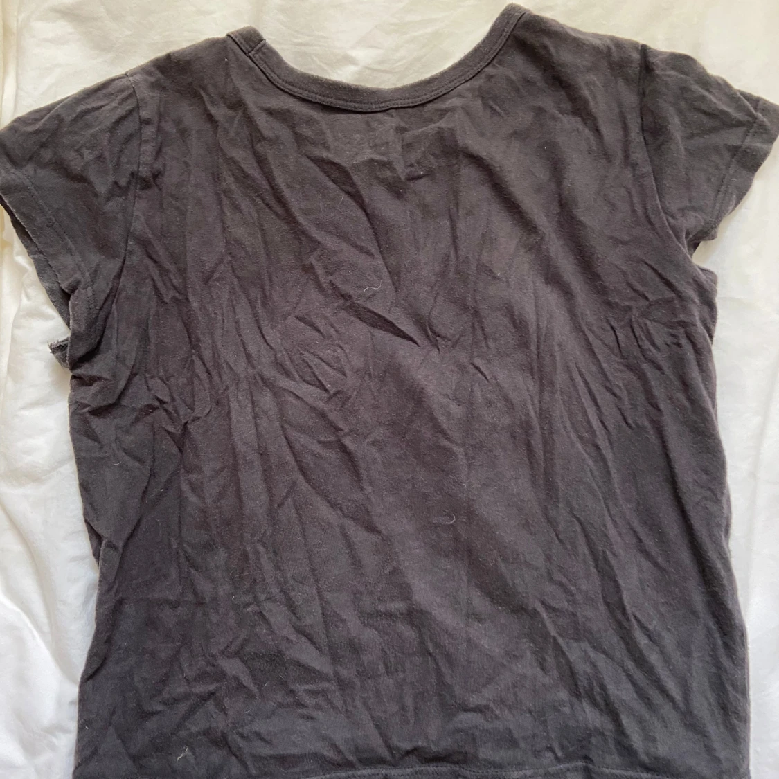 Svart t-shirt från Hollister - 1