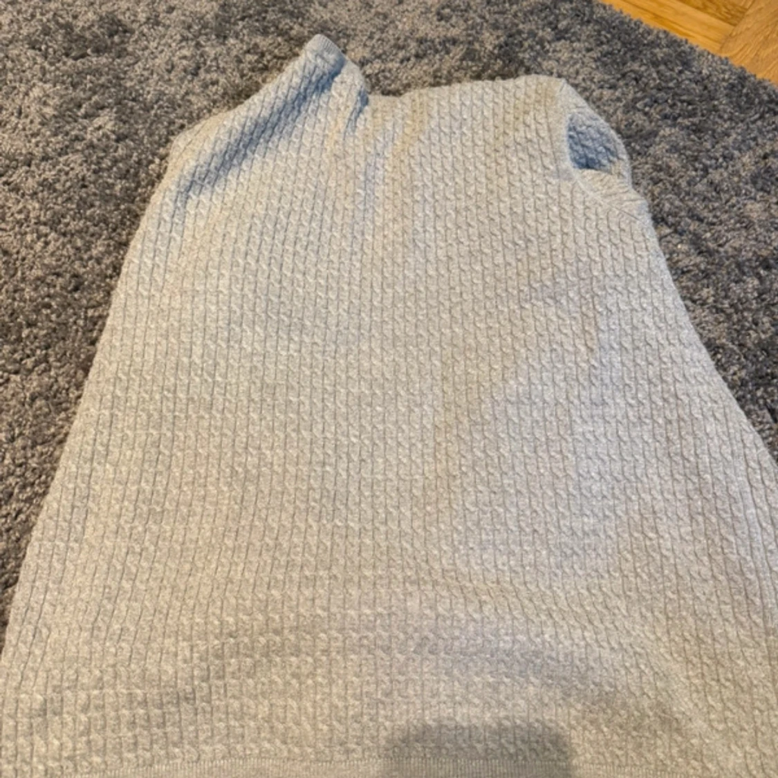 Ljusgrå stickad tröja från b.young - 1