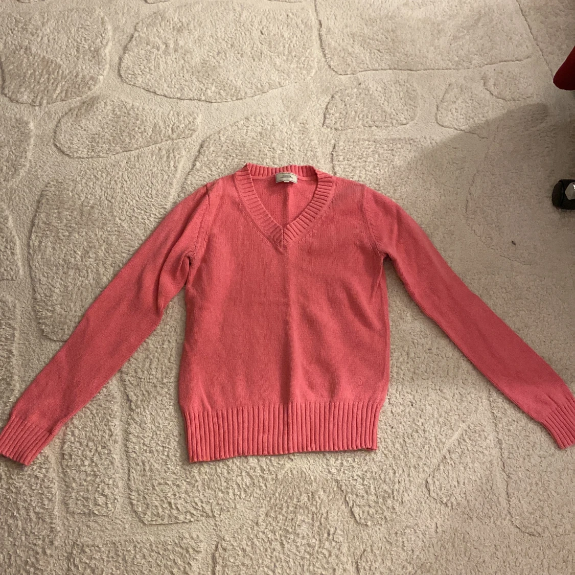 Rosa v-ringad tröja från Boomerang