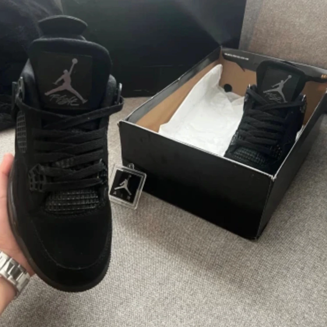 Svarta Nike Jordan 4 sneakers - 1