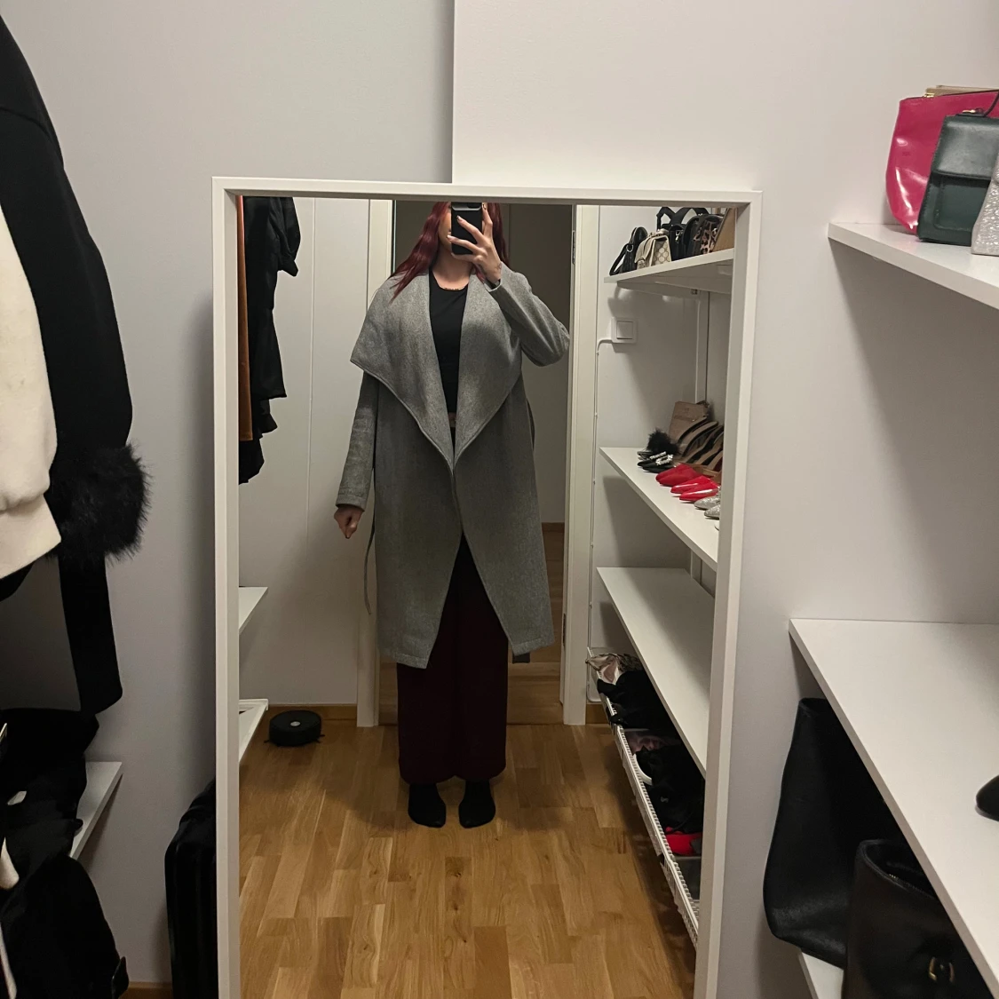 Grå omlottkappa med bälte - 3