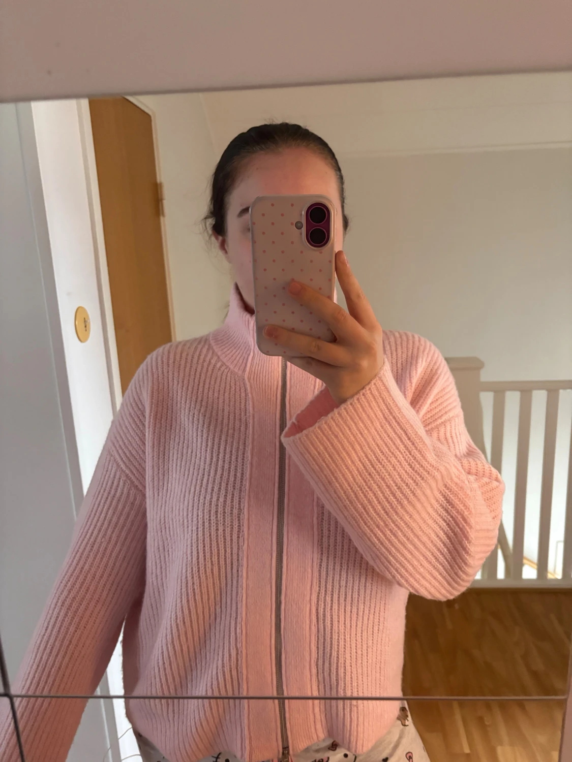 Ljusrosa stickad kofta från 157 - 3