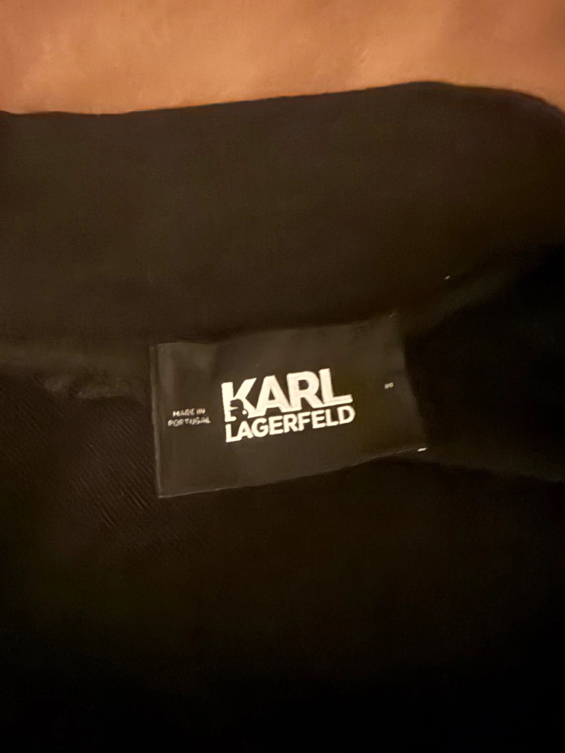 Svart kofta  från Karl Lagerfeld - 3