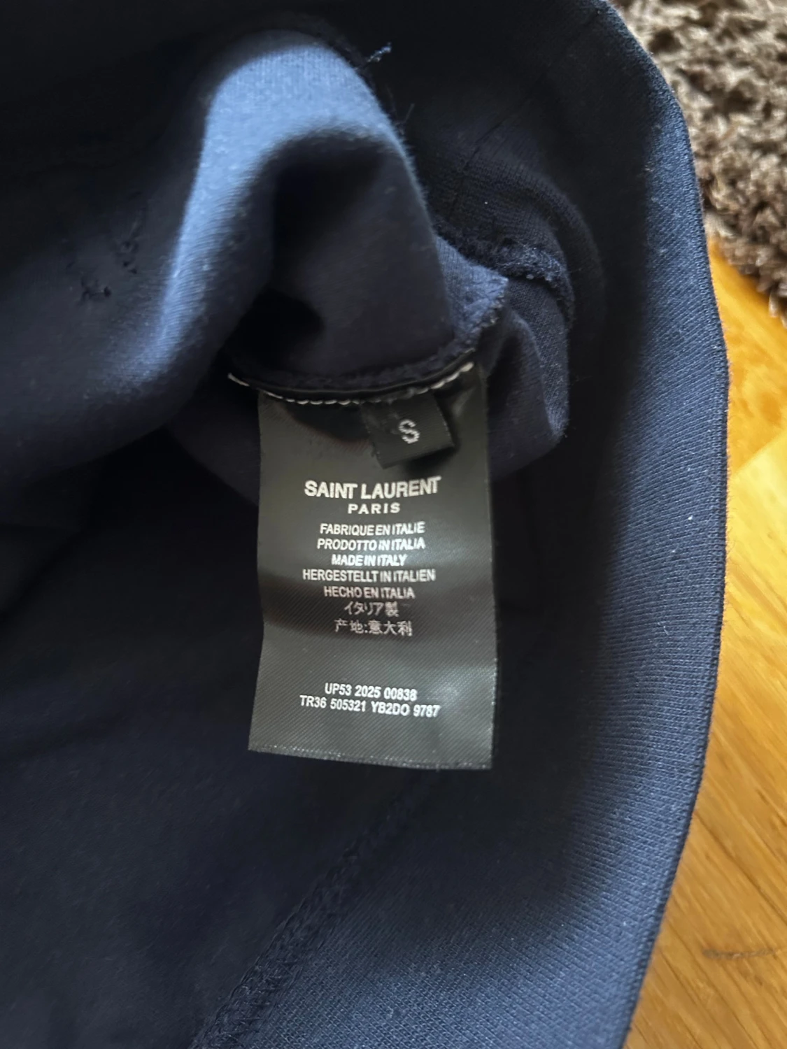 Mörkblå Saint Laurent hoodie. Pris kan diskuteras  - 3