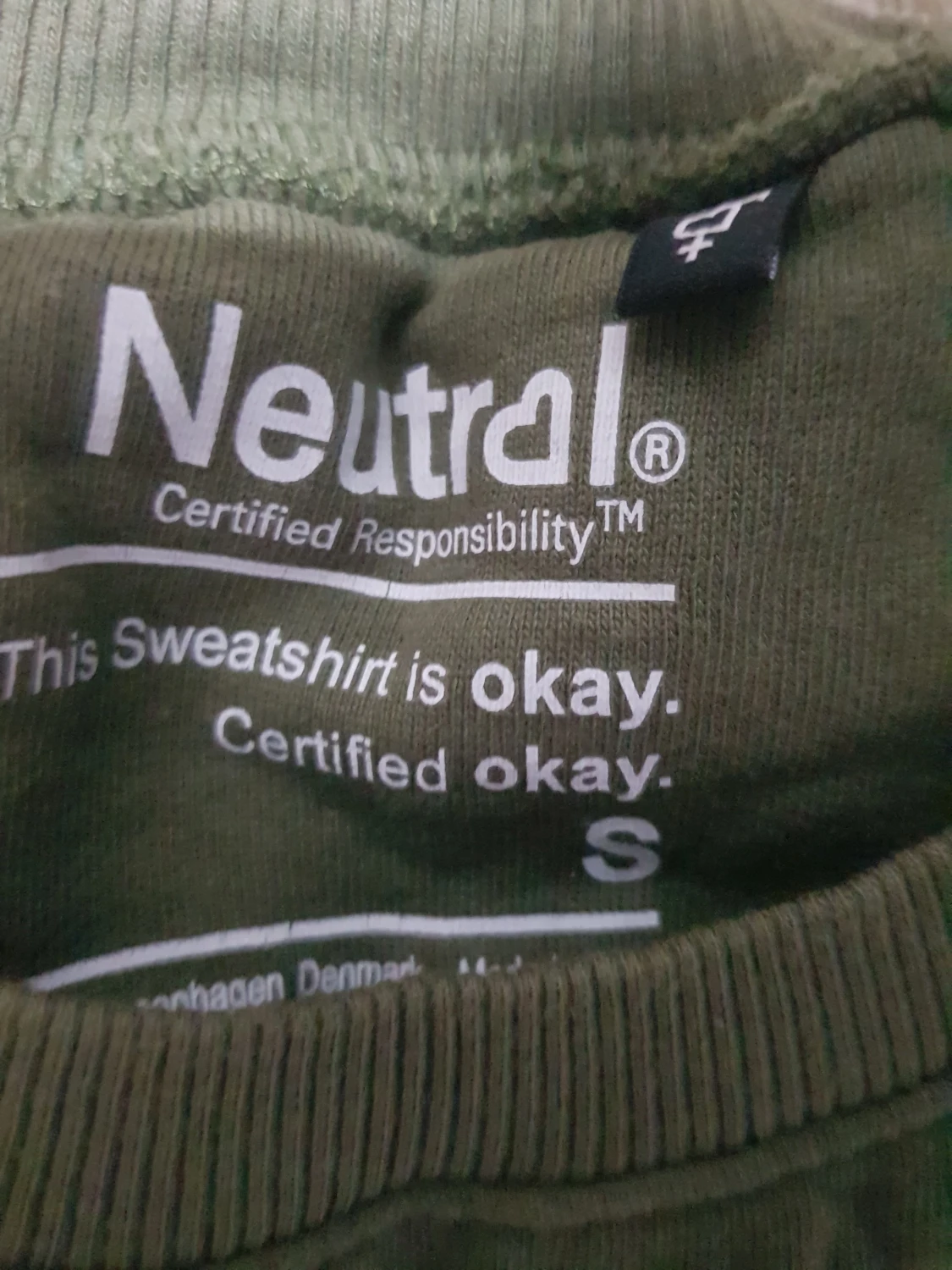 Grön sweatshirt från Neutral S - 1