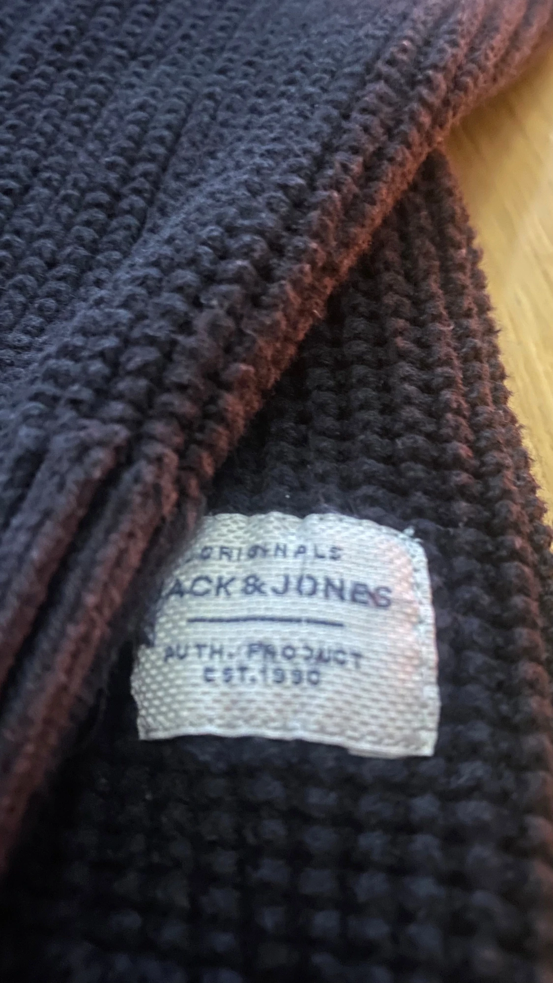 Svart stickad Cardigan från Jack & Jones - 1